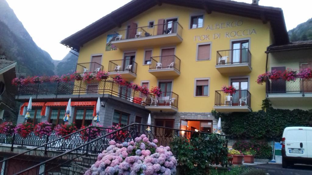 Hotel Fior Di Roccia Gaby Exterior foto